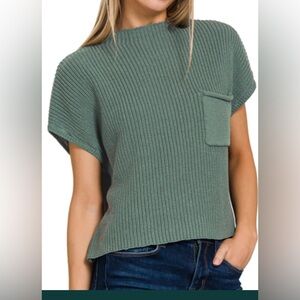Wish list Ash Jade color Mock Neck Short Sleeve Cropped Sweater Size M /L.